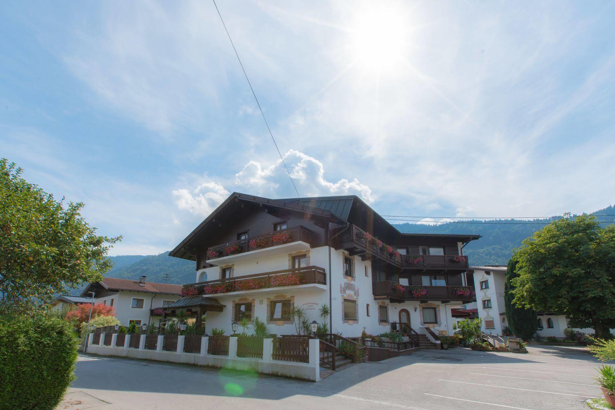 Alpenblick 3* Radfeld