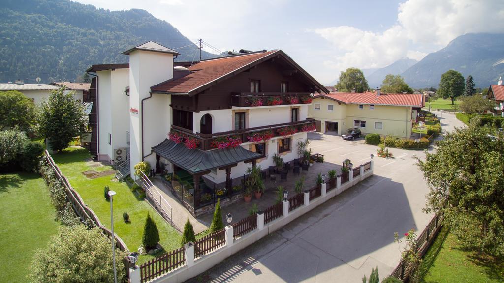 Alpenblick Radfeld