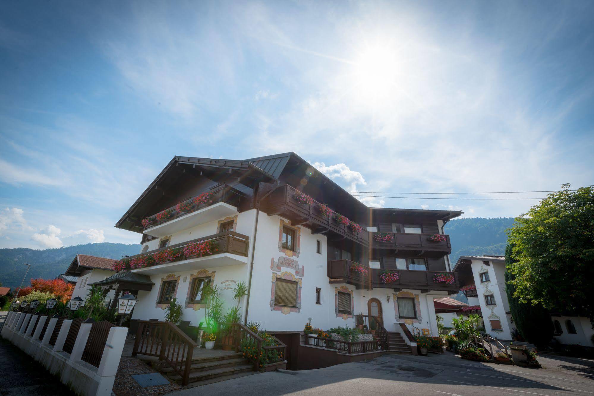 Alpenblick Radfeld